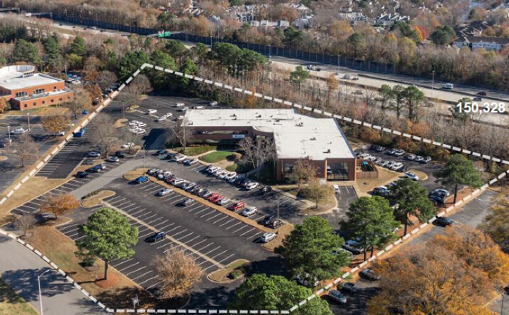 Pictures of Office property located at 840 Greenbrier Cir, Chesapeake, VA 23320 for sales - image #1