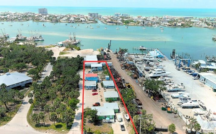 Pictures of Multifamily property located at 1180 Main St, Fort Myers Beach, FL 33931 for sales - image #1