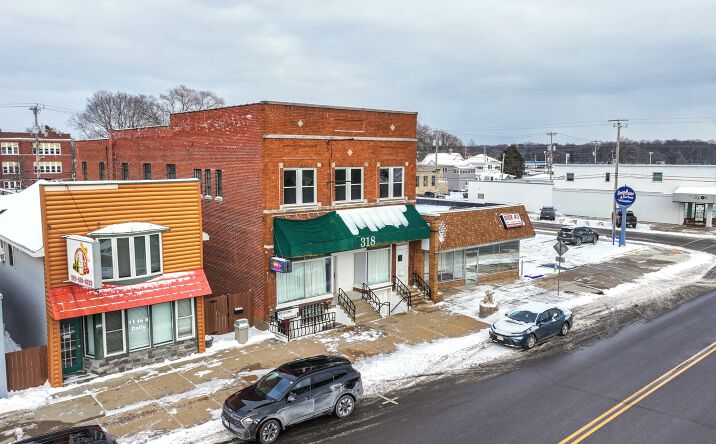 Pictures of Mixed Use, Office, Retail, Special Purpose property located at 318 Market Street, Nekoosa, WI 54457 for sales - image #1