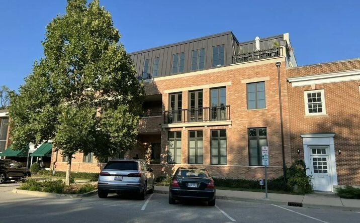 Pictures of Multifamily property located at 1401 N Western Ave, Lake Forest, IL 60045 for sales - image #1