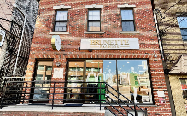 Pictures of Retail property located at Prime Fashion Boutique Turnkey Reatail Opportunity, Newark, NJ 007105 for sales - image #1