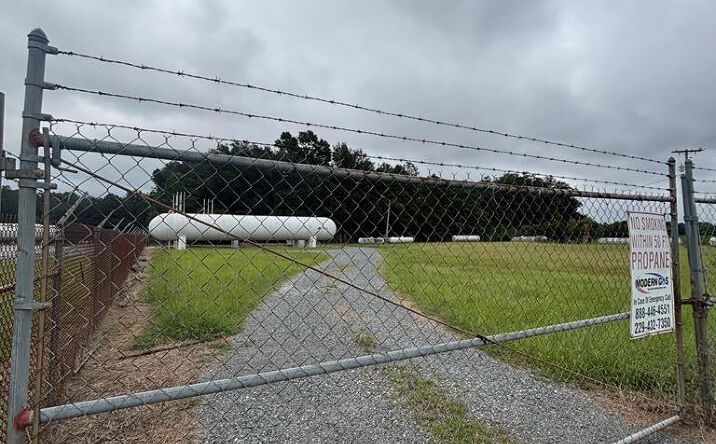 Pictures of Business for Sale property located at 1830 Liberty Expy Se, Albany, GA 31705 for sales - image #1