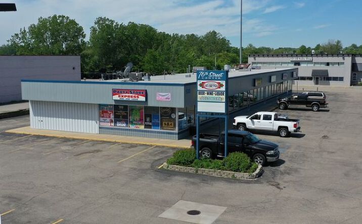 image of property at 530 76TH ST SW Byron Center MI 49315-8041