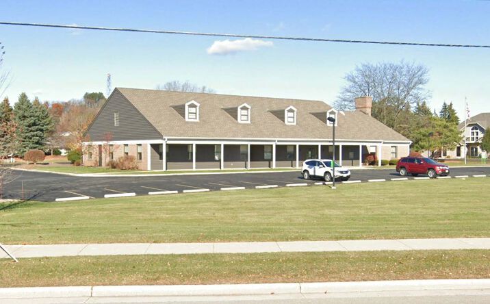 Pictures of Retail, Office property located at 300 E Washington St, Slinger, WI 53086 for sales - image #1