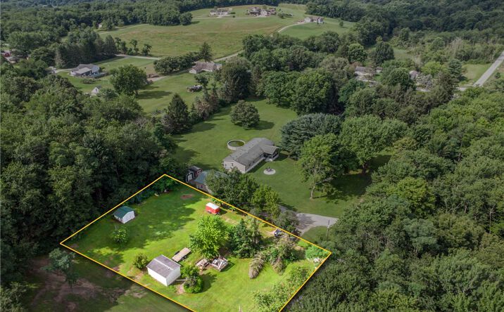Pictures of Land property located at 517 Atlantic Rd, Derry, PA 15627 for sales - image #1