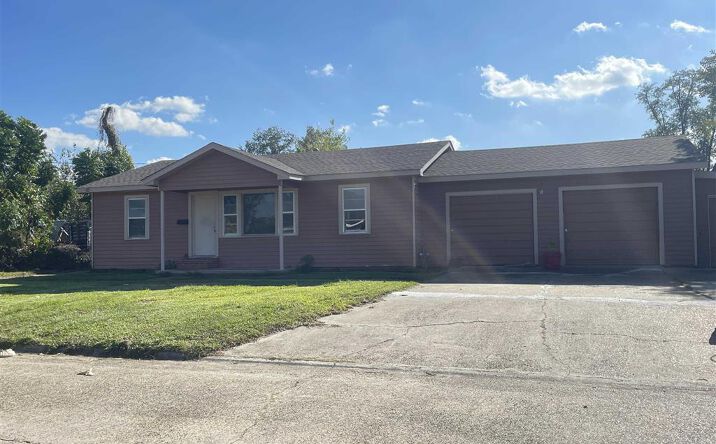 Pictures of Multifamily property located at 713 W Hale, Lake Charles, LA 70601 for sales - image #1