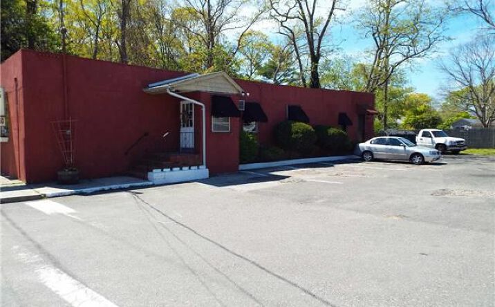 Pictures of Retail property located at 421 Commack Road, Islip, NY 11751 for sales - image #1