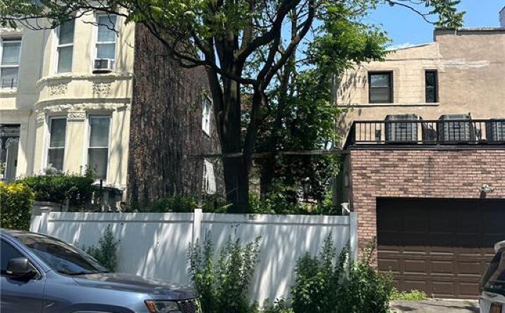 Pictures of Land property located at 1685 Union Street, Brooklyn, NY 11213 for sales - image #1