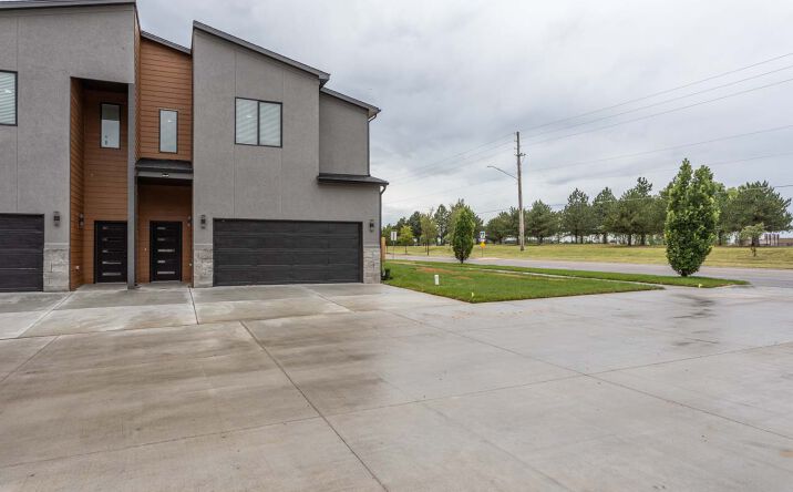 Pictures of Multifamily property located at 3548 N Tyler Ct, Wichita, KS 67205 for sales - image #1
