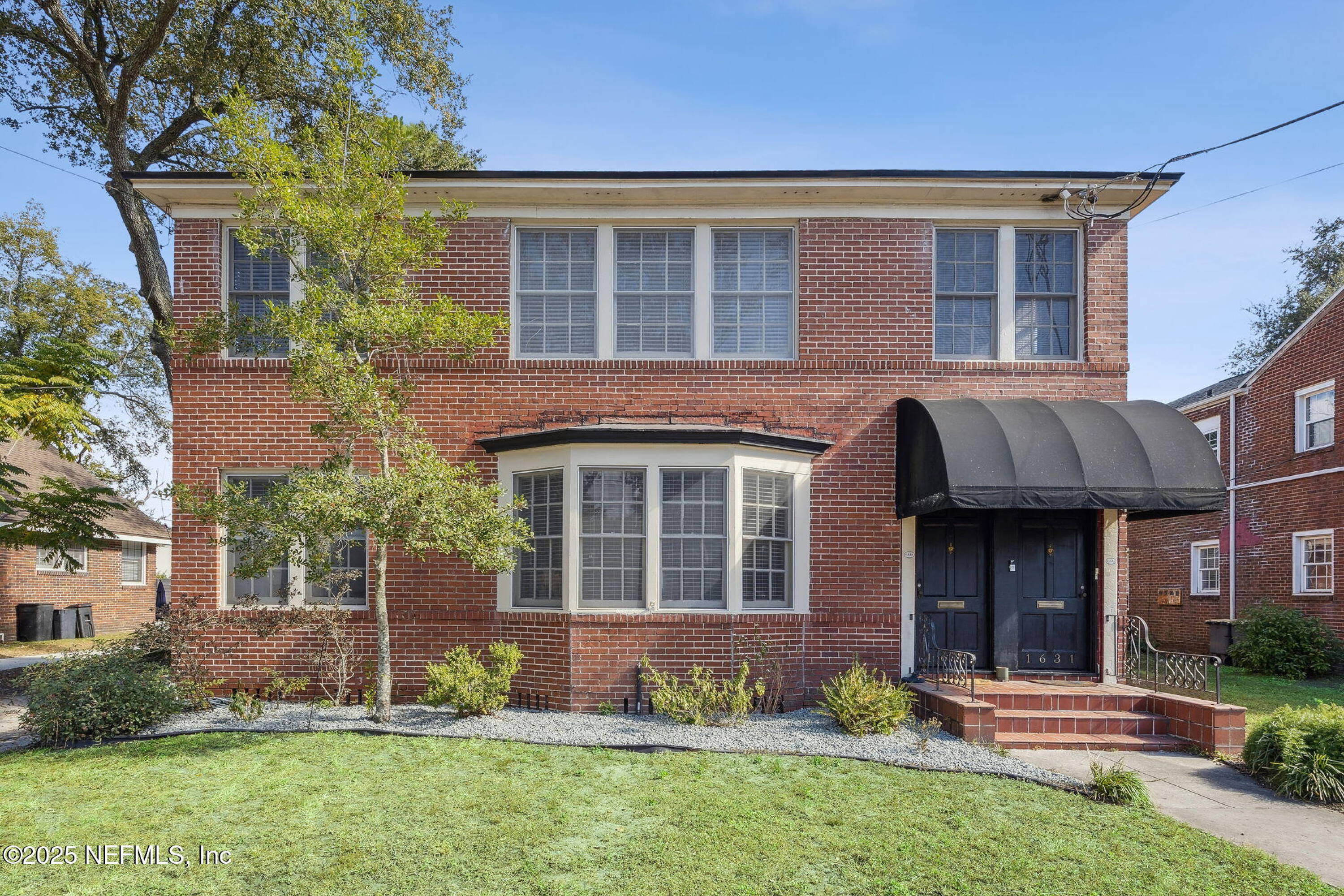 1629 BELMONTE Ave 1629-1631  