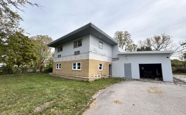 Pictures of Industrial, Mixed Use property located at 09383 Blue Star Highway, South Haven, MI 49090 for sales - image #1