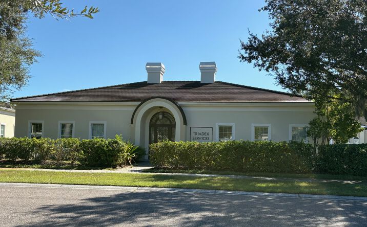 Pictures of Office property located at 5334 Primrose Lake Cir, Tampa, FL 33647 for sales - image #1