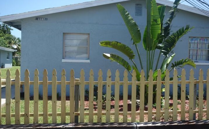 Pictures of Multifamily property located at 2107 Washington St NE, Palm Bay, FL 32905 for sales - image #1