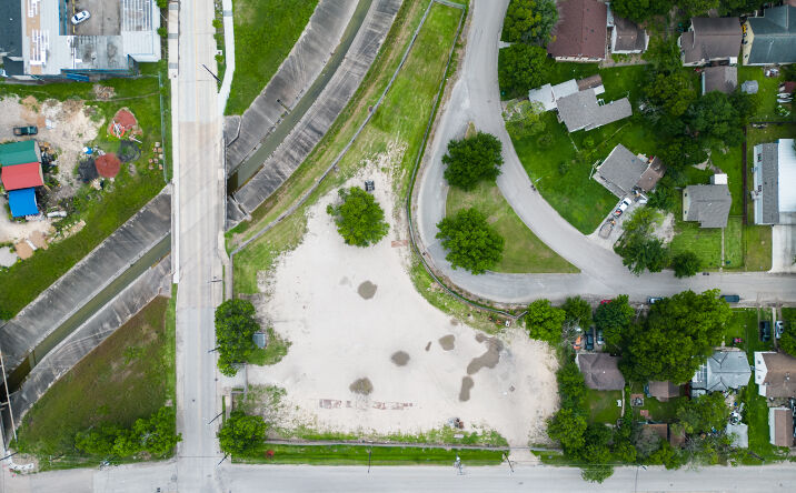 Pictures of Industrial, Land, Mixed Use property located at 114 Pomeroy St, Pasadena, TX 77506 for sales - image #1