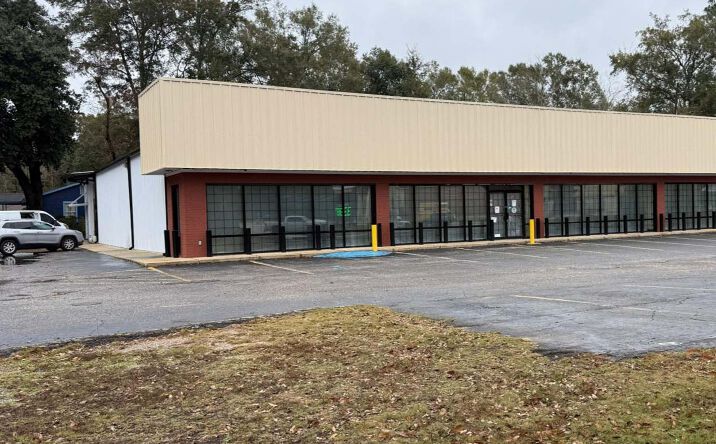 Pictures of Retail property located at 3226 St Stephens Rd, Prichard, AL 36612 for sales - image #1