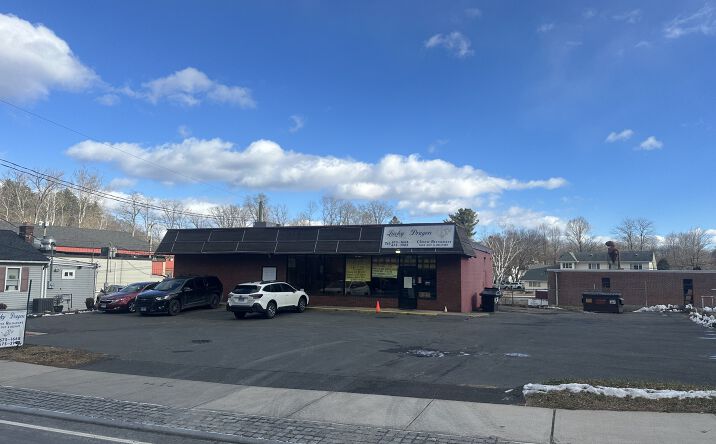 Pictures of Retail property located at 95 S Main St, Farmington, CT 06085 for sales - image #1