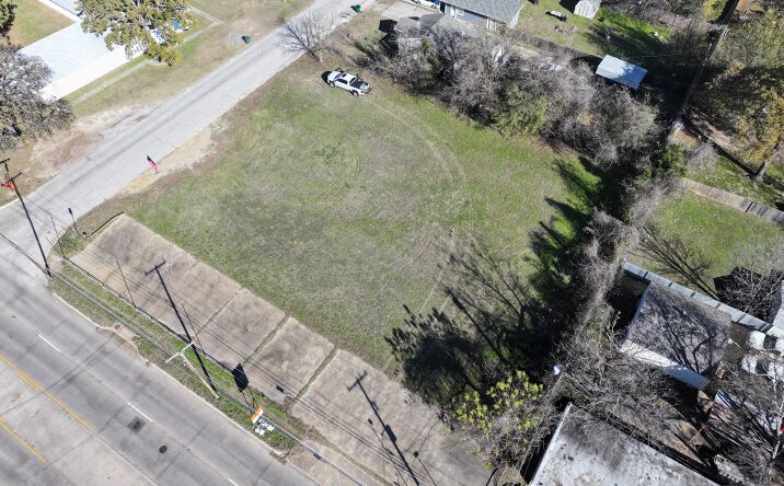 Pictures of Land property located at 3900 Mercury St., Haltom City, TX 76111 for sales - image #1