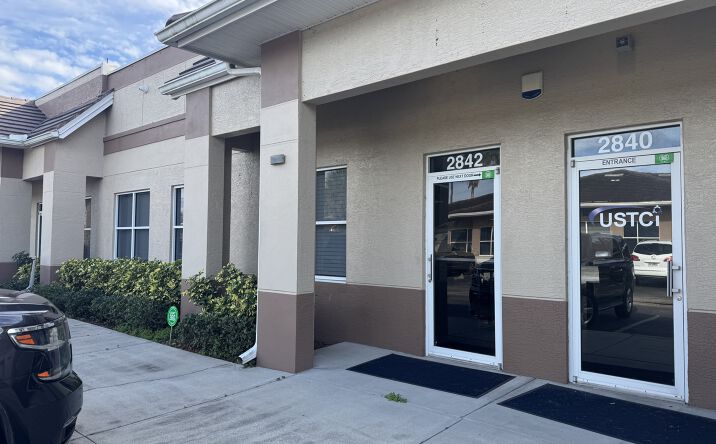 Pictures of Industrial property located at 2840 Manatee Ave E, Bradenton, FL 34208 for sales - image #1