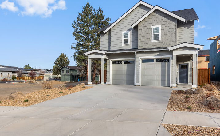 Pictures of Multifamily property located at 63290 NW Ski Lane, Bend, OR 97703 for sales - image #1
