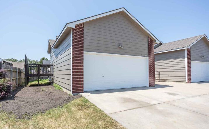 Pictures of Multifamily property located at 1014 E Karla Ct - 1, Haysville, KS 67060 for sales - image #1