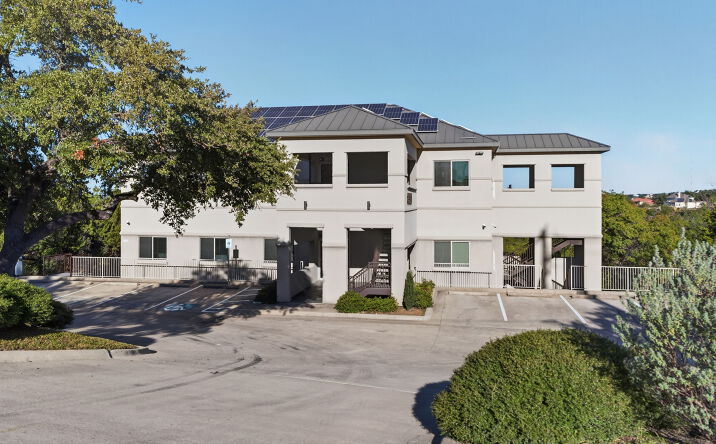 Pictures of Office property located at 8320 Bee Caves Rd, Austin, TX 78746 for sales - image #1