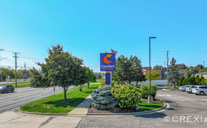Pictures of Hospitality property located at 18950 Northline Rd, Southgate, MI 48195 for sales - image #1