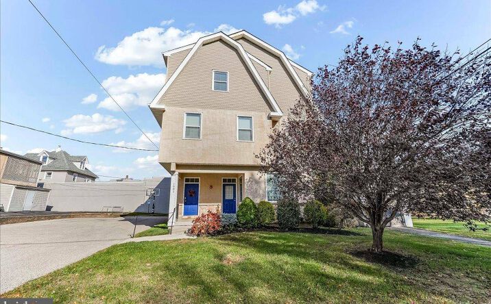 Pictures of Retail property located at 1901 Pennview Ave, Havertown, PA 19083 for sales - image #1