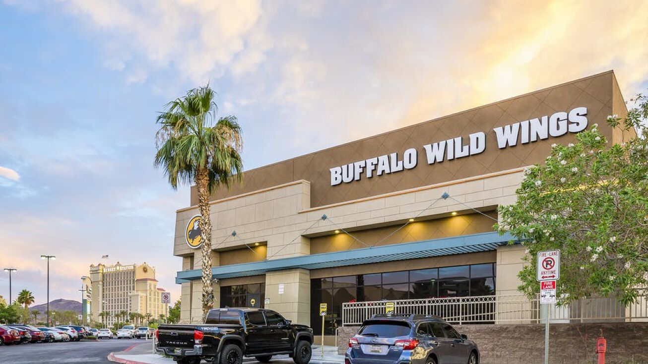 601617 Mall Ring Circle, Henderson, NV 89014