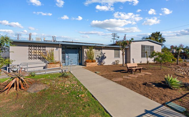Pictures of Mixed Use, Office property located at 130 E Alvarado St, Fallbrook, CA 92028 for sales - image #1