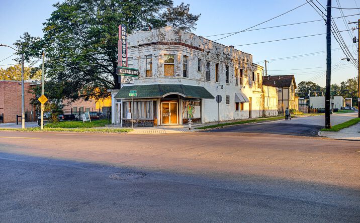Pictures of Mixed Use, Multifamily, Office, Retail, Special Purpose property located at 1400 Madison Ave, Memphis, TN 38104 for sales - image #1