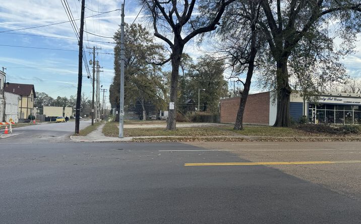 Pictures of Land property located at 1412 Madison Ave, Memphis, TN 38104 for sales - image #1
