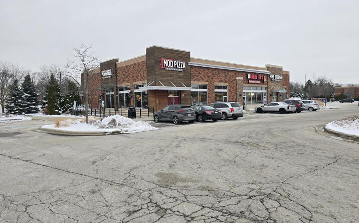 Pictures of Business for Sale, Retail, Special Purpose property located at 1025 S Elmhurst Road, Mount Prospect, IL 60056 for sales - image #1