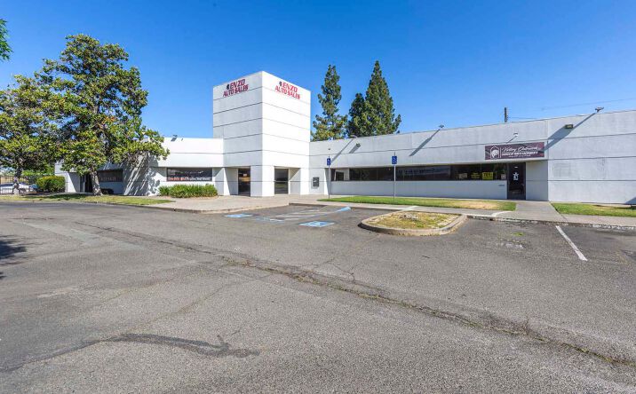 Pictures of Industrial property located at 2445 Albatross Wy, Sacramento, CA 95815 for sales - image #1