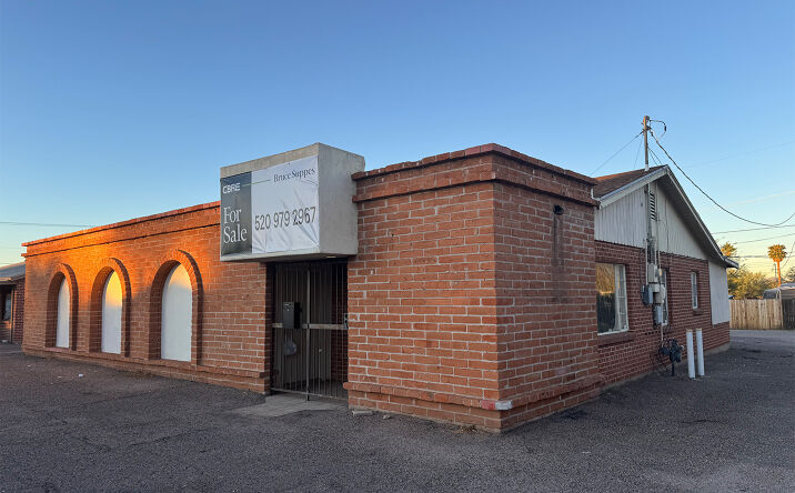 Pictures of Office property located at 711 N Swan Rd, Tucson, AZ 85711 for sales - image #1