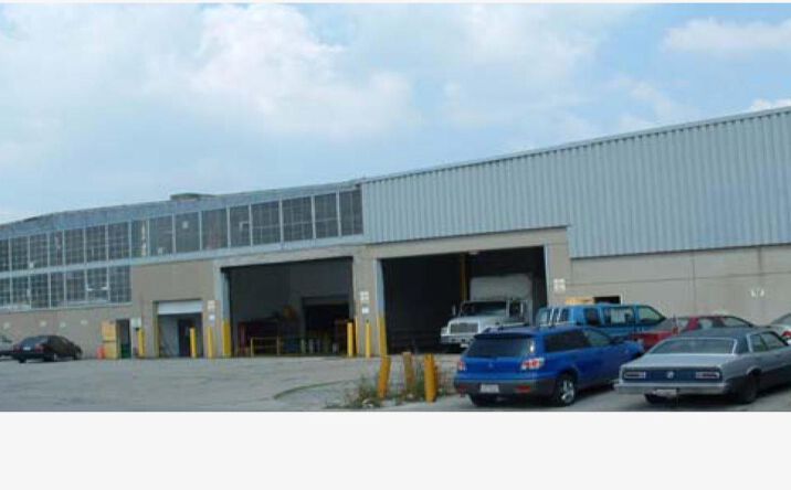 Pictures of Industrial property located at 136 W Commercial Ave, Addison, IL 60101 for sales - image #1