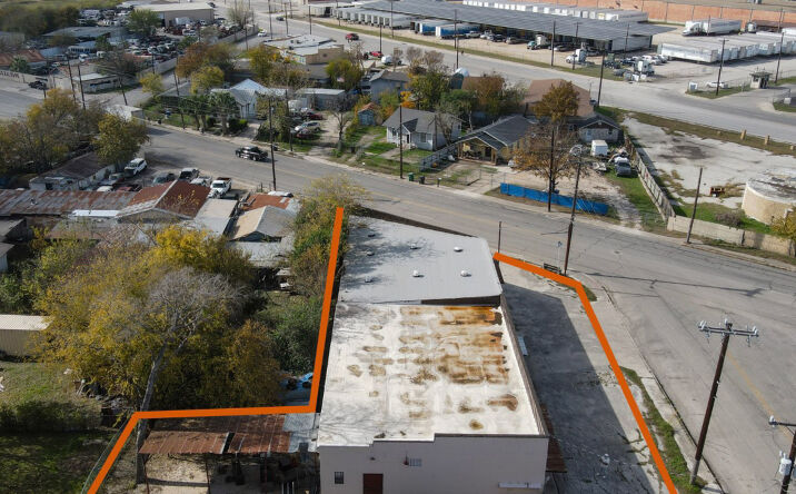 Pictures of Industrial property located at 202 Somerset Rd, San Antonio, TX 78211 for sales - image #1