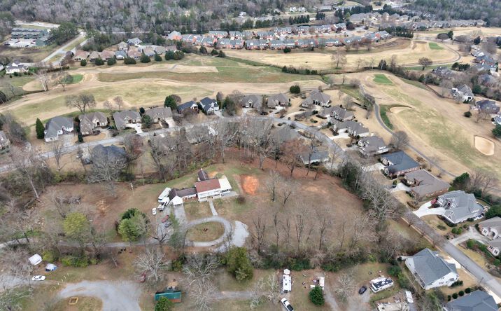 Pictures of Hospitality, Mixed Use, Multifamily property located at 320 W Hills Dr, Chattanooga, TN 37419 for sales - image #1