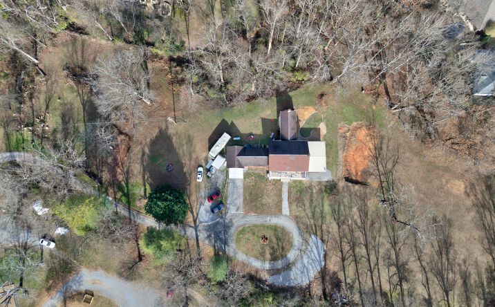 Pictures of Hospitality, Mixed Use, Multifamily property located at 320 W Hills Dr, Chattanooga, TN 37419 for sales - image #1