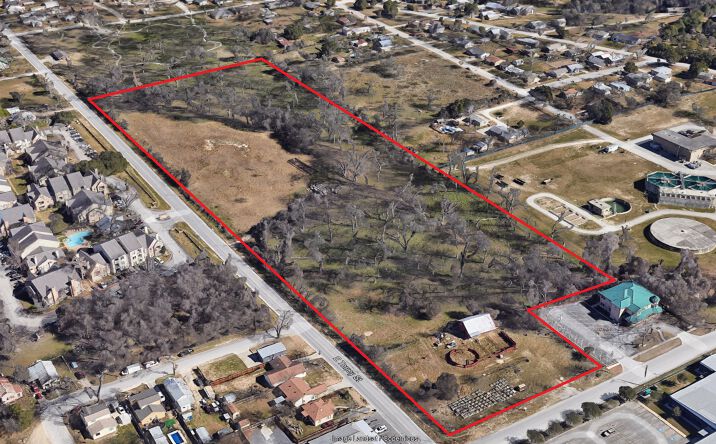 Pictures of Land property located at 0 Lakeview Blvd, New Braunfe, New Braunfels, TX 78130 for sales - image #1