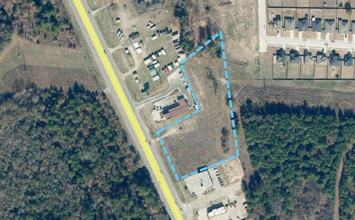Pictures of Land property located at 2118 Main St, Lindale, TX 75771 for sales - image #1