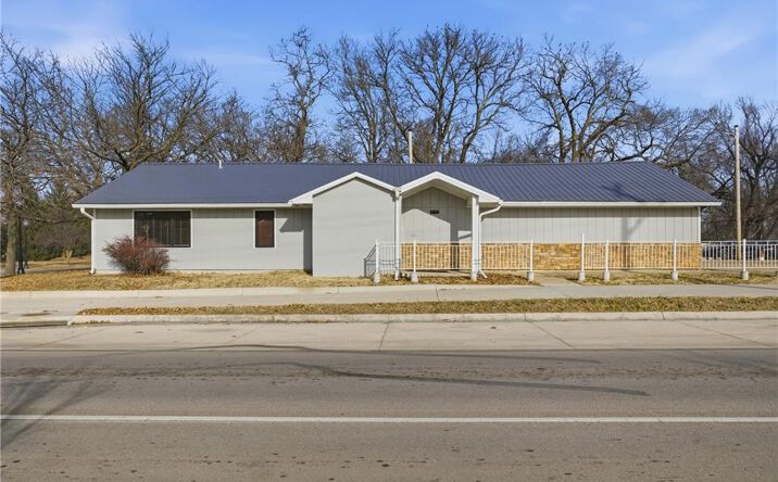 Pictures of Special Purpose property located at 1196 Washburn Avenue, Topeka, KS 66604 for sales - image #1