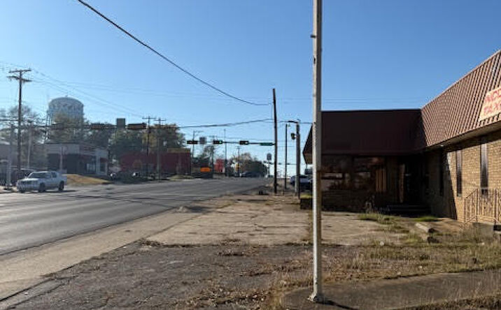 Pictures of Land property located at 201 East Marshall Avenue, Longview, TX 75601 for sales - image #1