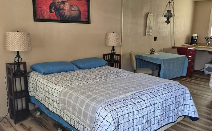 Pictures of Multifamily property located at 755 S Canyon Blvd., John Day, OR 97845 for sales - image #1
