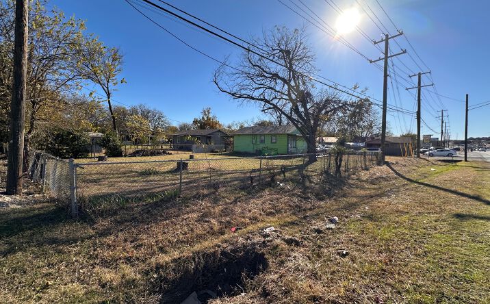 Pictures of Land property located at 701 mickan st, copperas cove, TX 76522 for sales - image #1