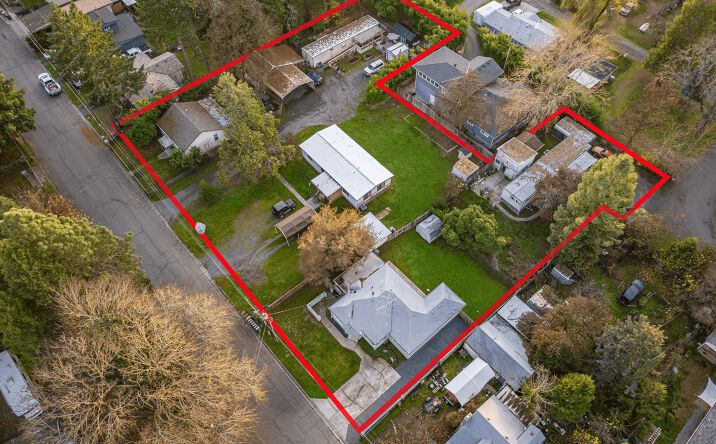 Pictures of Land property located at 1260 Plummer Ave, Grants Pass, OR 97527 for sales - image #1