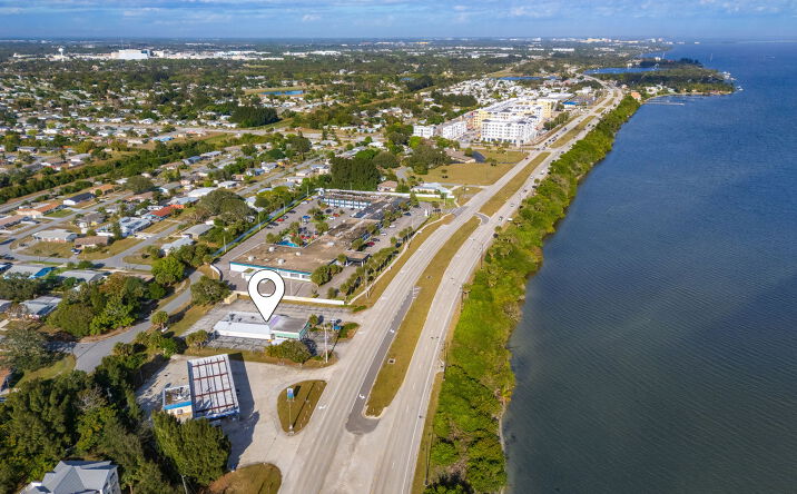 Pictures of Business for Sale, Retail property located at 4720 Dixie Highway NE, Palm Bay, FL 32905 for sales - image #1