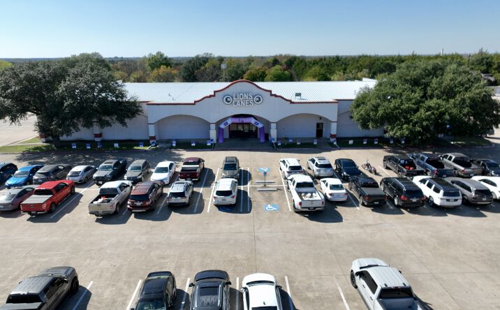 Pictures of Business for Sale, Industrial, Retail property located at 2303 W Ennis Ave, Ennis, TX 75119 for sales - image #1