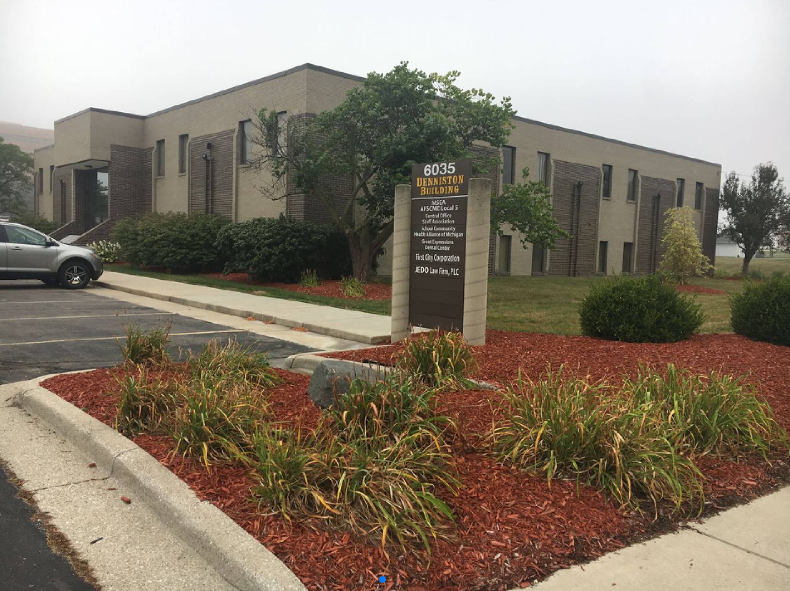 813 Michigan Ave, Jackson, MI 49201-2401