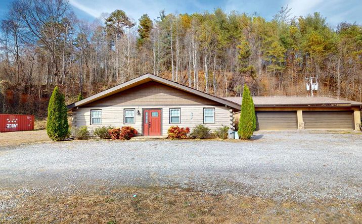 Pictures of Retail, Industrial property located at 6765 Airport Rd, Andrews, NC 28901 for sales - image #1