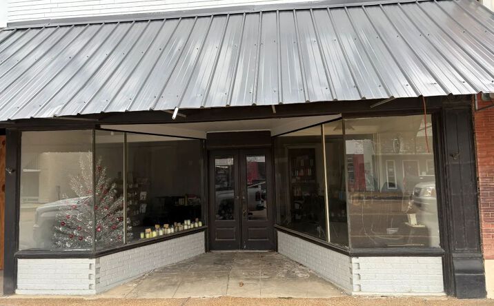 Pictures of Land property located at 111 & 113 E. Jackson Street, 68748, MS 39038 for sales - image #1